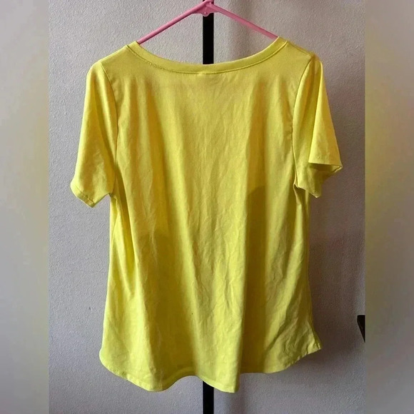 Lularoe size medium yellow shirt - Picture 4 of 4